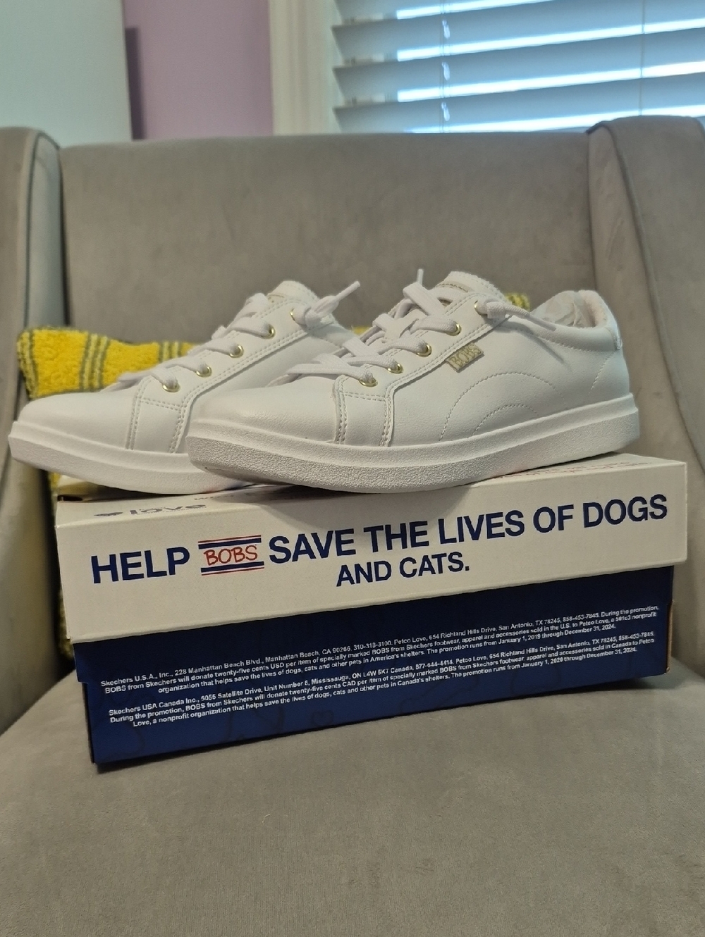 BOBS FROM SKETCHERS D'Vine Instant Delight White Casual Lace-Up Sneakers